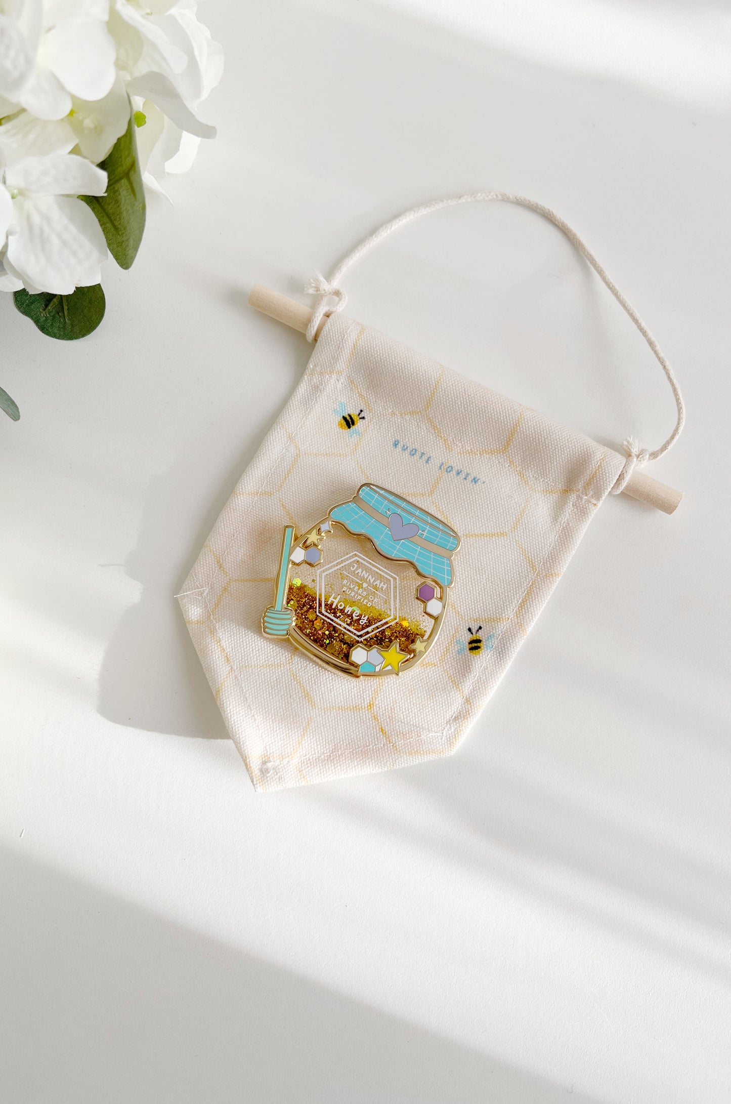 Honey Jar - Glitter liquid pin with display banner | Quote Lovin' | Eid gifts