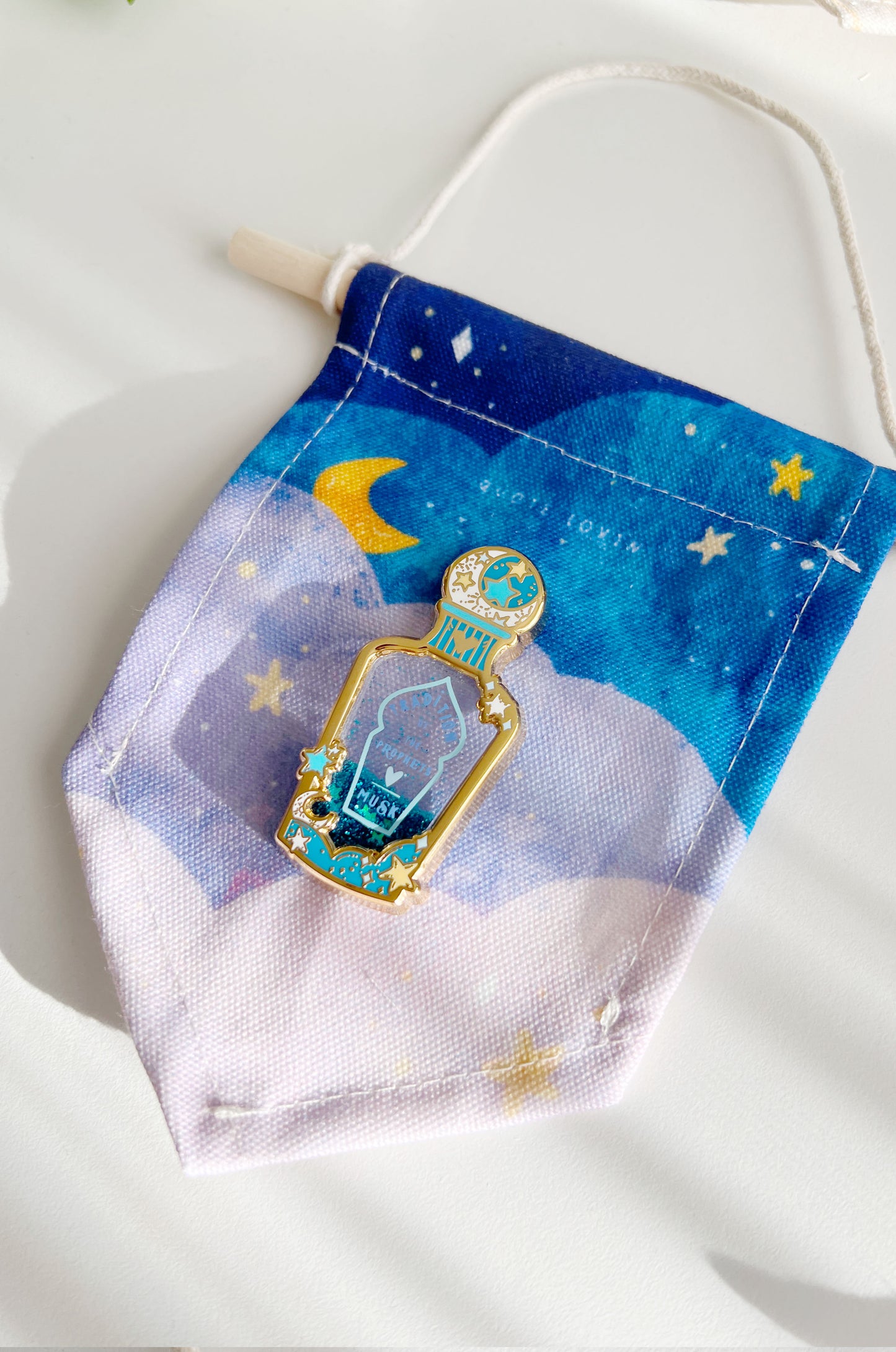 Two item bundle - Glitter Liquid pin with display banner & enamel pin