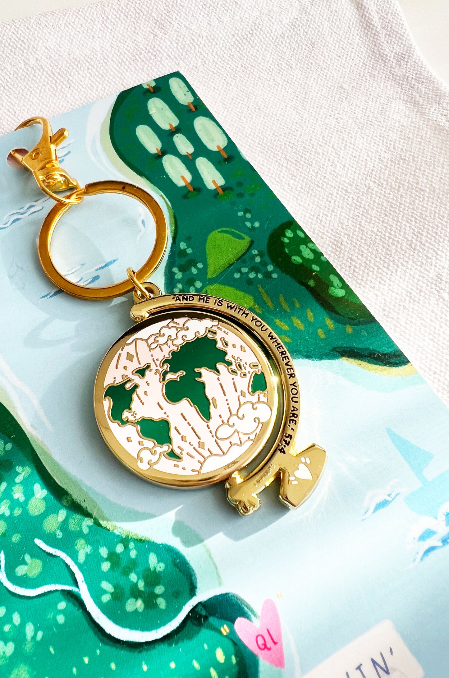 Globe keyring | Quote Lovin' | Eid gifts - Quote Lovin'